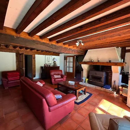 Ferme Landaise Avec Piscine , 4 *